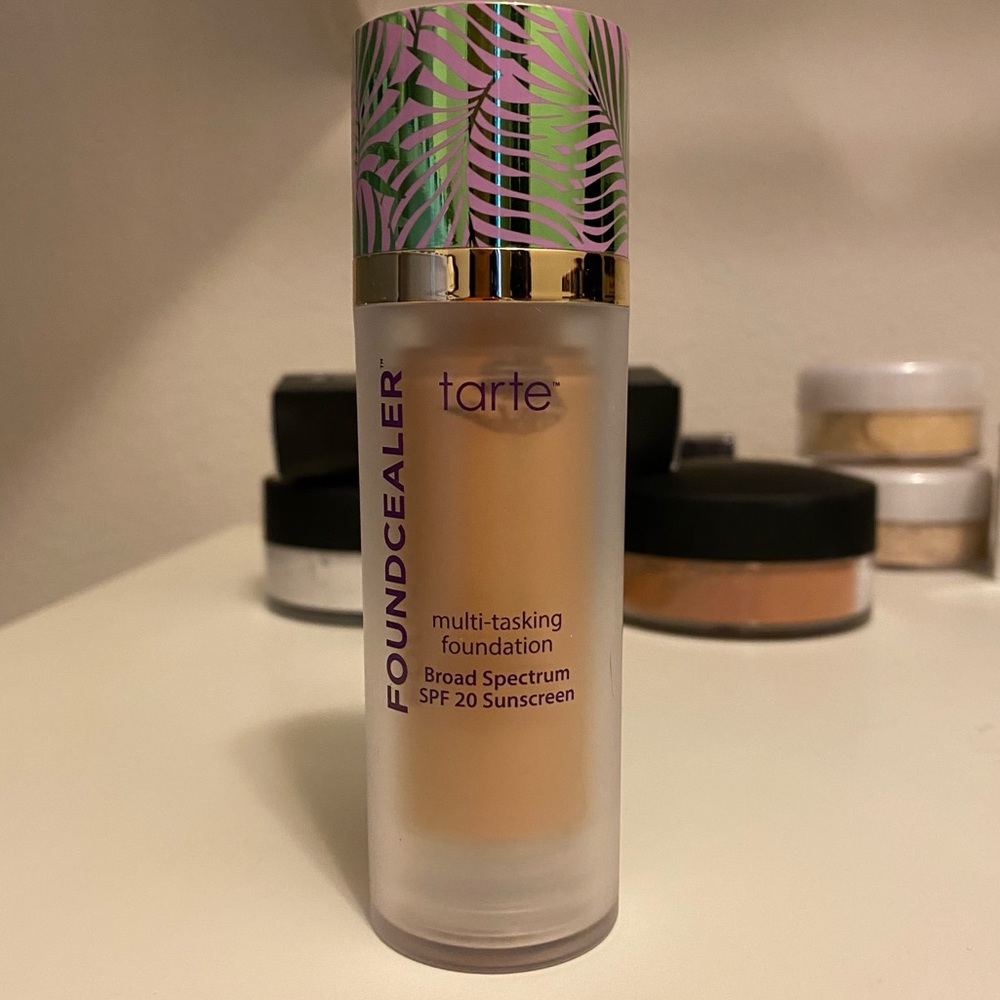 Tarte Foundcealer Foundation ‘Medium Neutral’